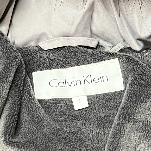 Light Gray Calvin Klein Coat. Women's small. Great condition. Warm. - Picture 2 of 7